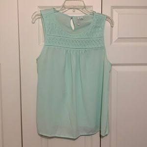 Cute Elle sleeveless blouse